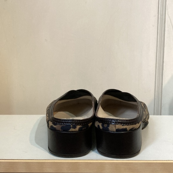 Taryn Rose Cheetah Print Slides - Picture 5 of 9